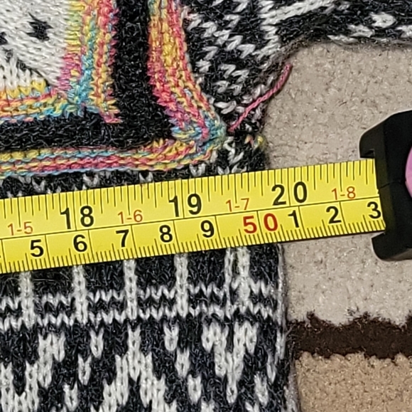 Monteau Multicolor Patterned Cardigan - Picture 11 of 11